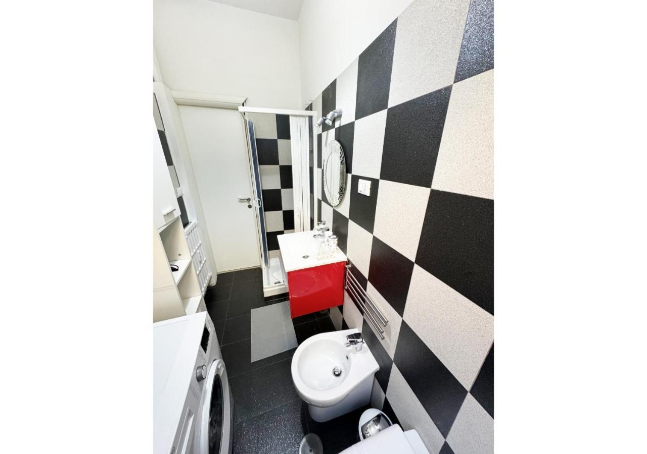 Appartamento Ross House - Metro B Roma Esterno foto